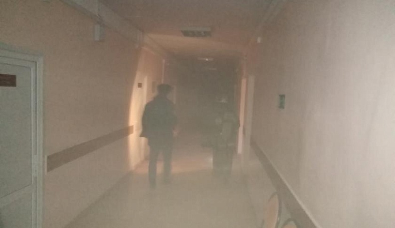 В Сухиничах загорелась районная больница 