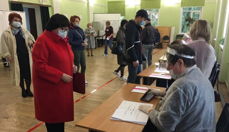 Региональный министр финансов Валентина Авдеева отдала свой голос на выборах в Госдуму 