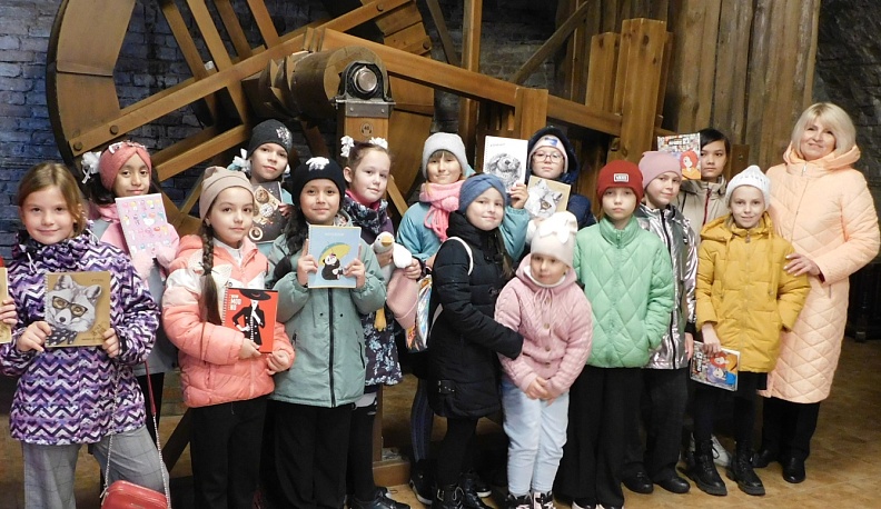 Активисты Всероссийской акции по сбору макулатуры «БумБатл» движения «Экосистема» побывали  в Полотняном Заводе