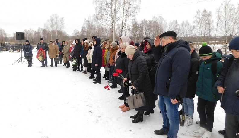 В Дзержинском районе День Неизвестного Солдата отметили памятными мероприятиями, которые прошли в большинстве поселений