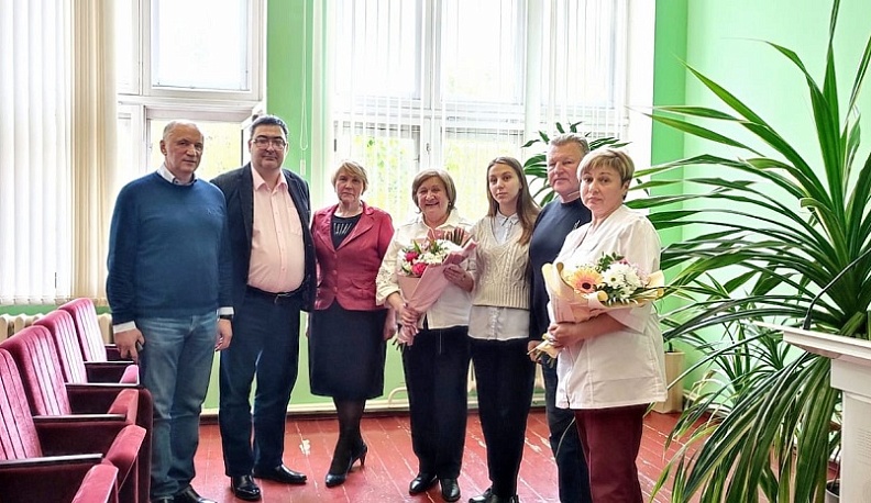 В Людинове поблагодарили медсестер за труд