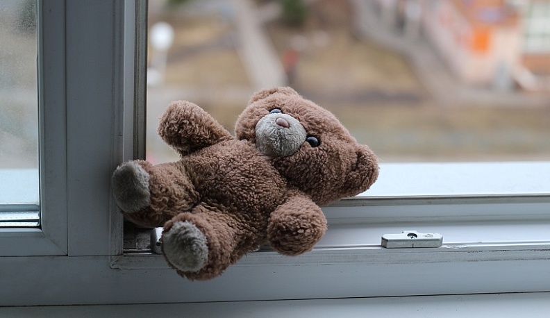 Вступил в силу приговор в отношении матери, дочь которой выпала из окна в Обнинске