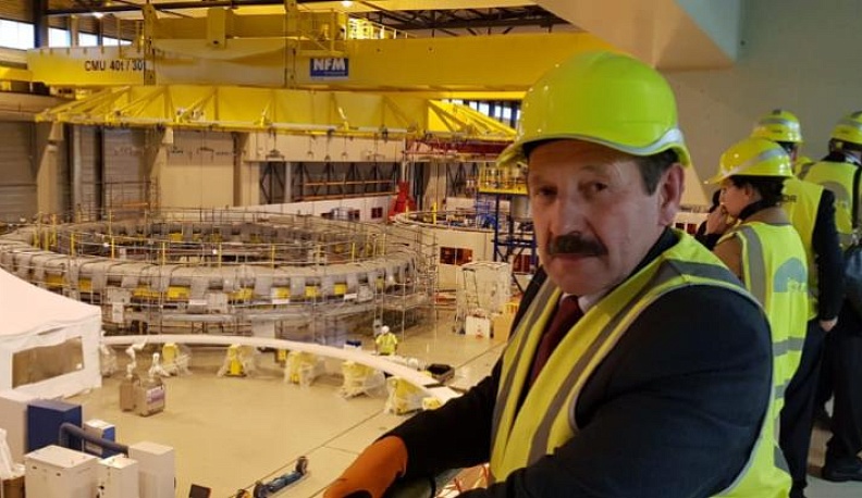 Геннадий Скляр посетил площадку строительства атомного реактора во Франции