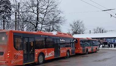 Автобусы №29 возобновили движение по улицы Братьев Луканиных