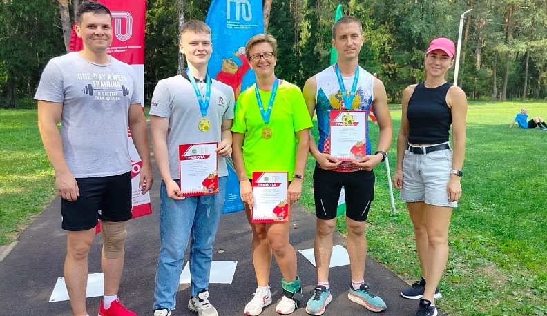В Жуковском районе жители приняли участие в эстафете ГТО