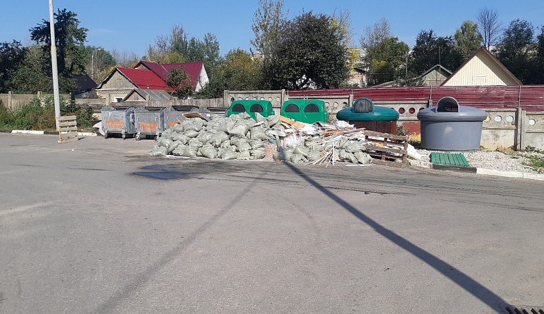 Соцсети помогли разобраться со строительным мусором на Хрустальной