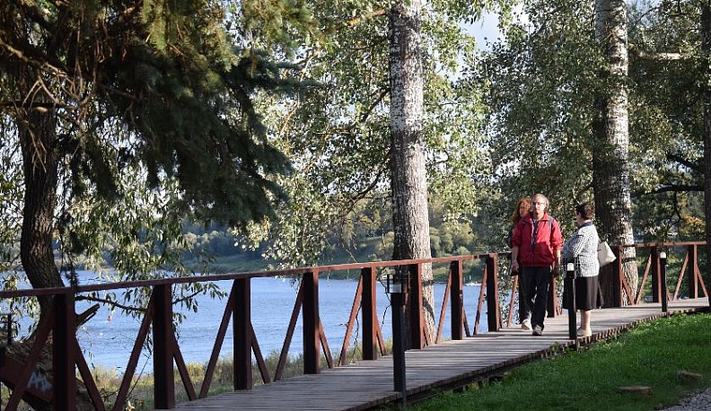 «Прогулки по Тарусе. Берега»