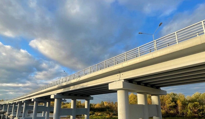 В Калужской области мост через реку Жиздра открыли после реконструкции