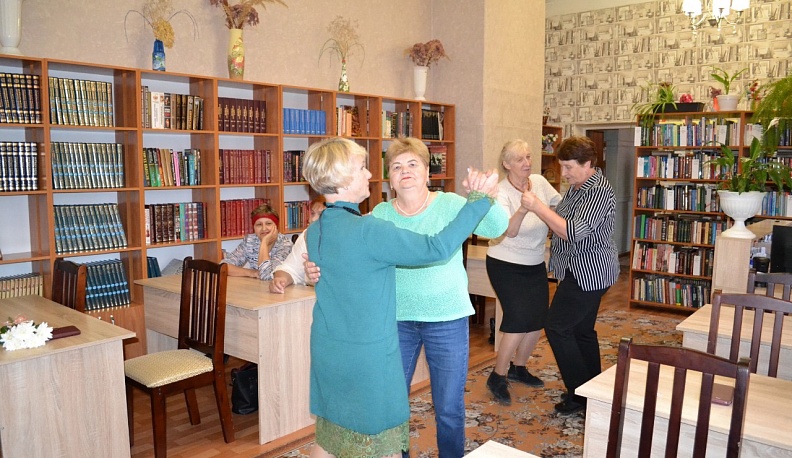 В Жиздре прошёл музыкальный вечер, посвящённый Дню пожилого человека