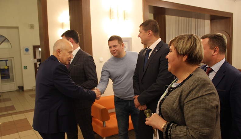 Калужское отделение партии "Единая Россия" отчиталось о работе