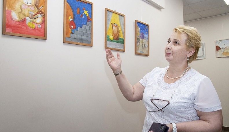 В Перемышльской детской школе искусств работает итоговая выставка 