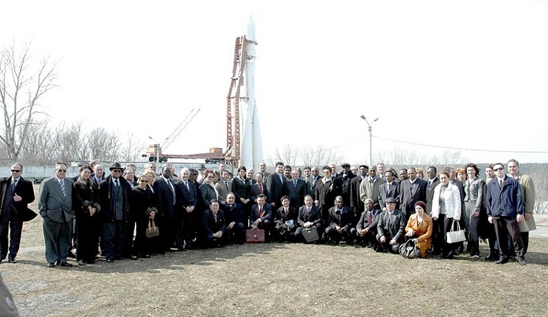 Как Калуга встречала День космонавтики 15 лет назад