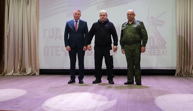 В Мещовске торжественно закрыли  Год защитника Отечества и 80-летия Великой Победы