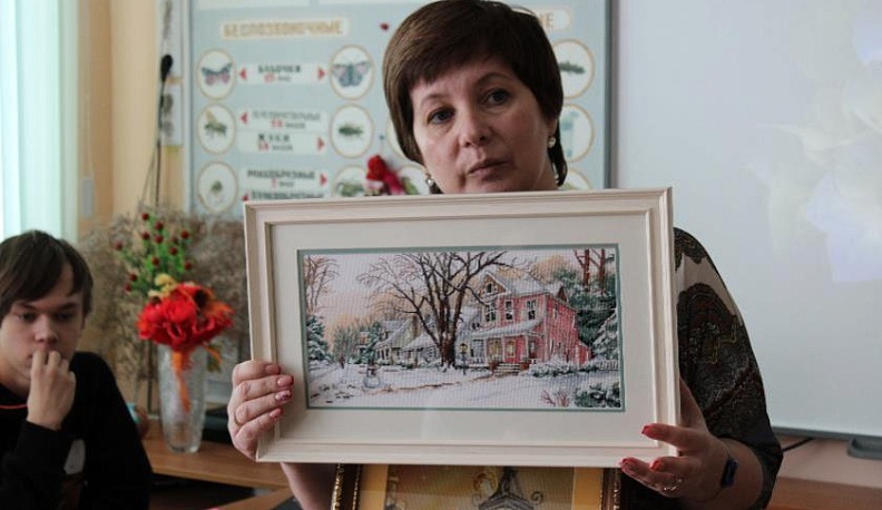 На мир – сквозь пяльцы