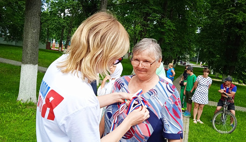 В День России юным людиновцам  вручили паспорта