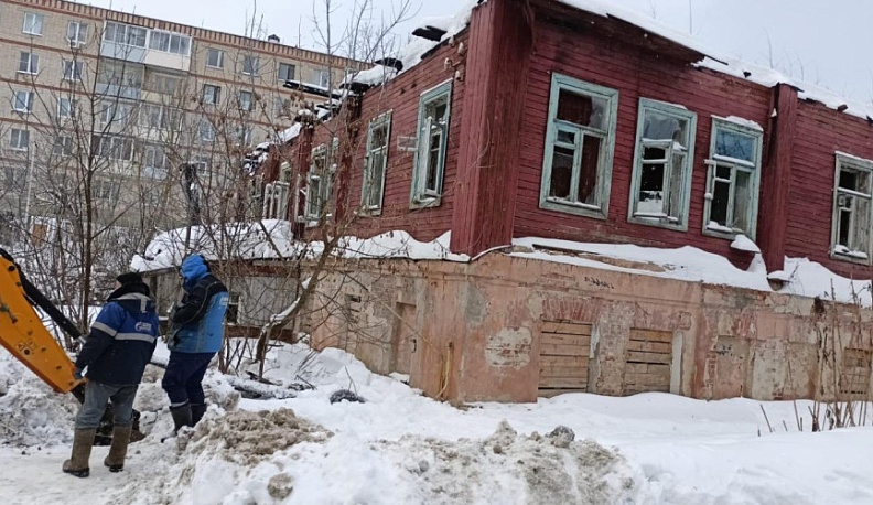 В Калуге снесут аварийный дом на Комарова