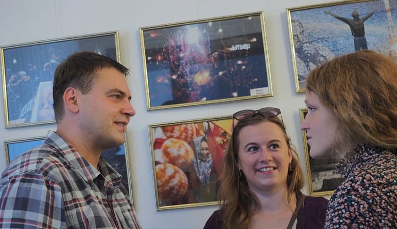 В калужском Доме музыки открылась выставка известного фотографа Георгия Орлова