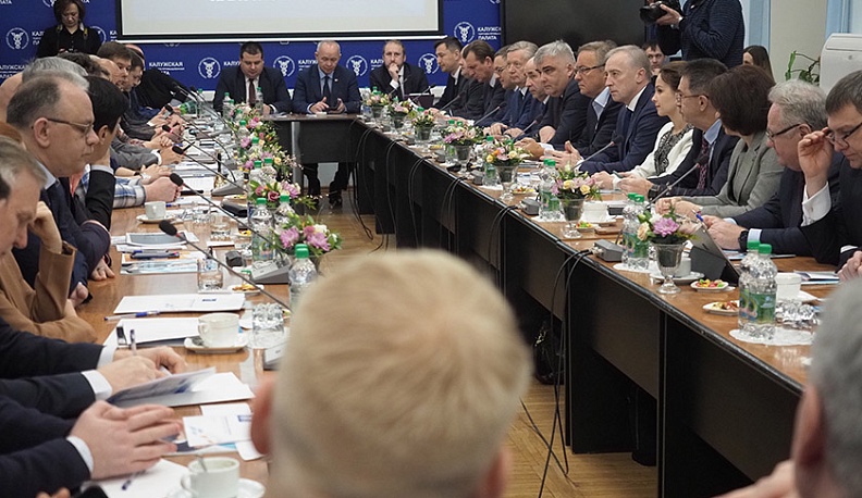 На бизнес-завтраке в Калуге попытались понять, как цифровизовать село