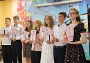 Выпускникам юхновской школы искусств вручили аттестаты