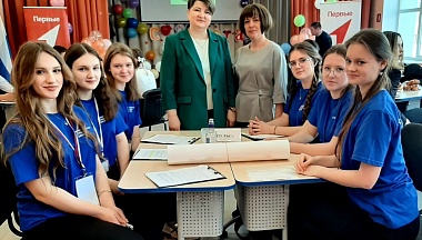 Школьницы из Хвастовичского округа вышли в финал областного интеллектуального марафона