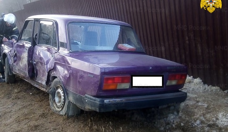 В Калужской области столкнулись три автомобиля