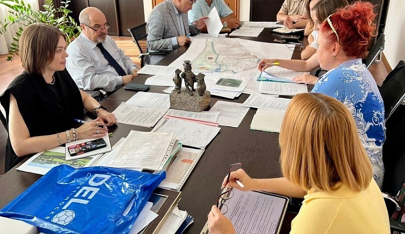 В Обнинске продолжается работа над пешеходными тропами