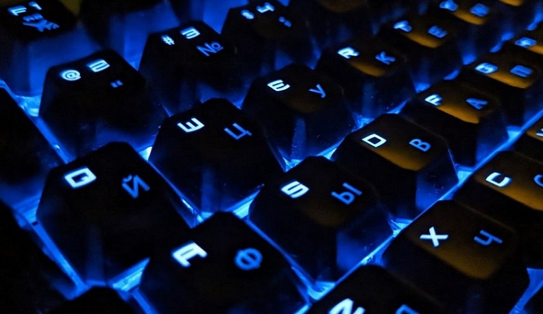 Калужским родителям рассказали, что делать, если ребёнок участвует в аренде аккаунтов и дропперстве