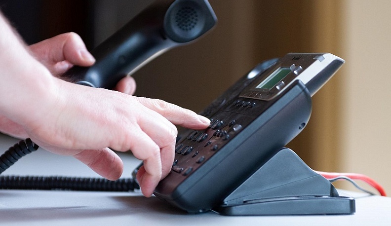 В Калуге две женщины стали жертвами мошенников, пытаясь помочь родственникам