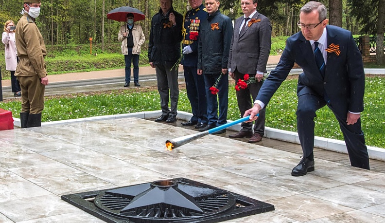 Вечный огонь из Калуги доставили на Зайцеву гору