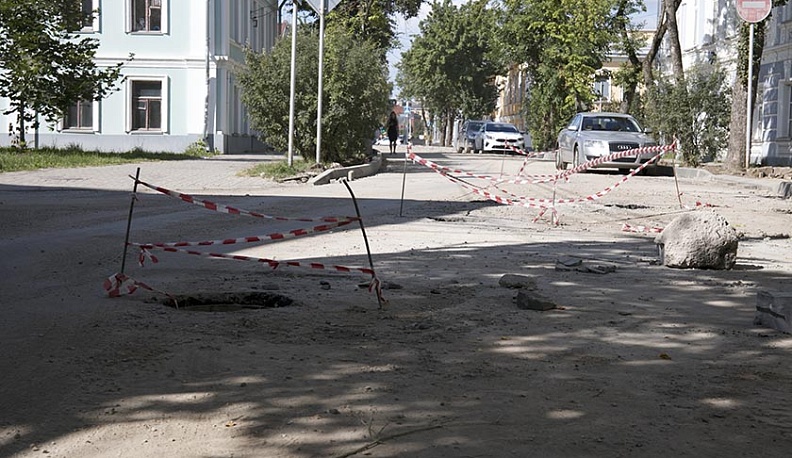 В Калуге оштрафуют подрядчика за открытый люк