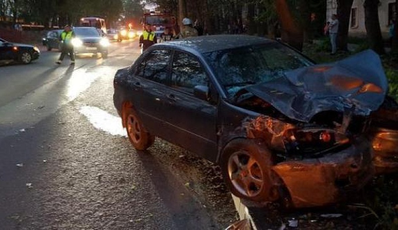 Водитель Мицубиси пострадал в ДТП на «встречке»