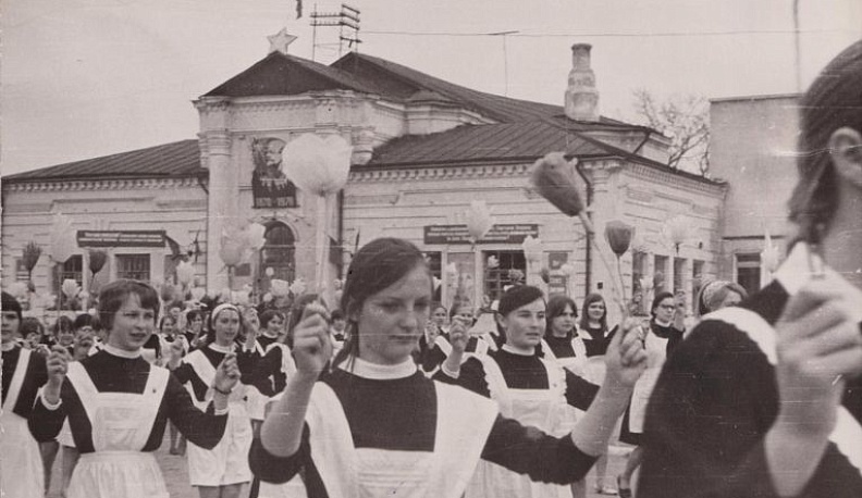 История начинается с документа