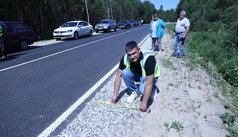 В Думиничском районе отремонтировали шесть километров дороги
