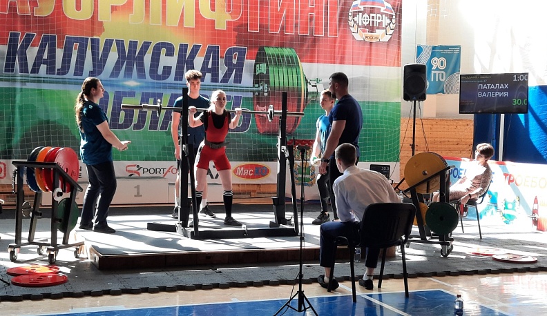 Калужские юнармейцы померились силами, знаниями и спортивными навыками