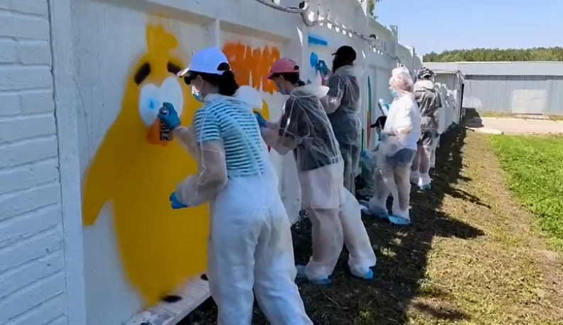 Калужский промышленный забор превратился в арт-галерею