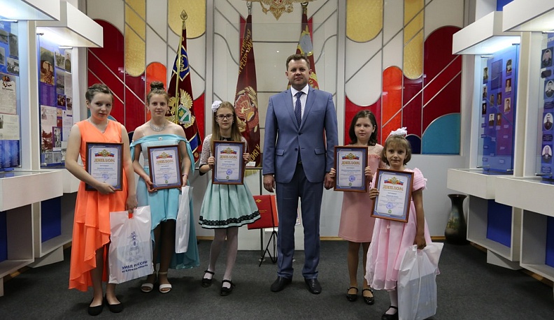 В Калуге наградили победителей конкурса «Полицейский Дядя Степа»