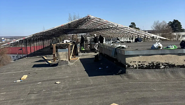 В ЦМРБ в Кондрово начался ремонт крыши