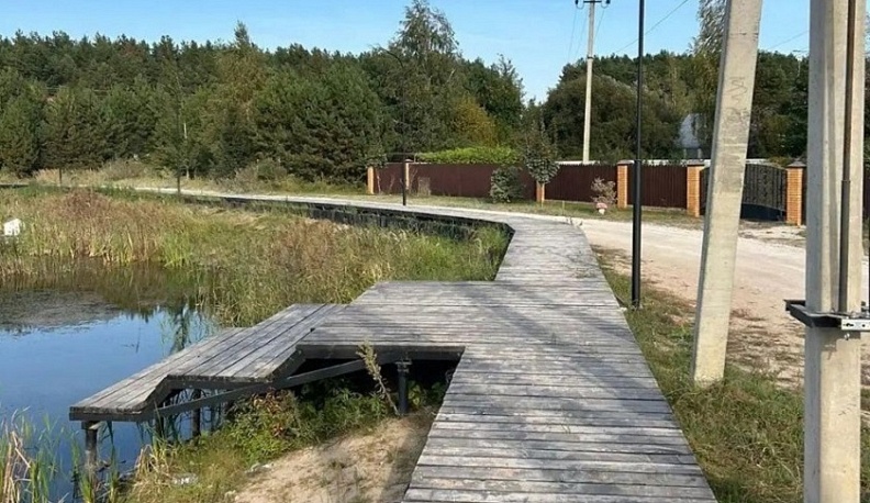 В селе Дзержинского района закончили благоустраивать пруд