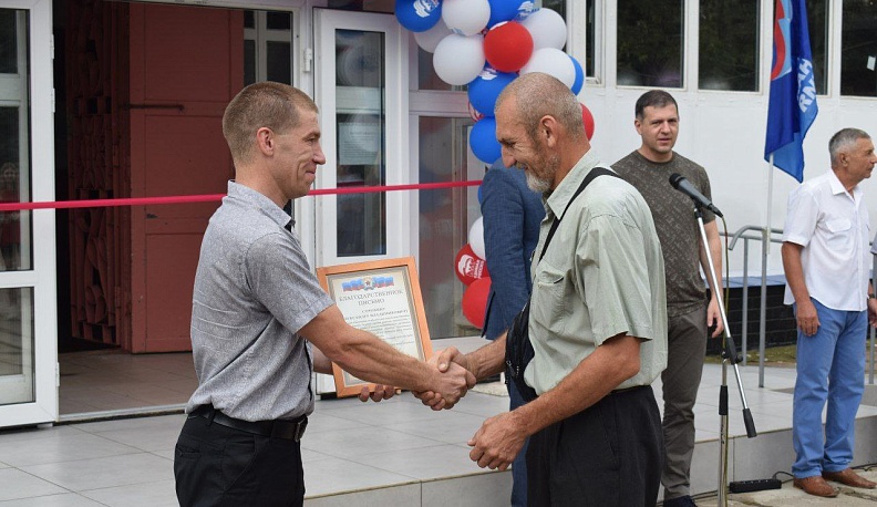 Калужане продолжают восстанавливать спортшколу в Первомайске