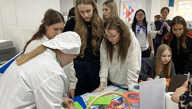 Школьники Калужской области пробуют себя в востребованных профессиях АПК