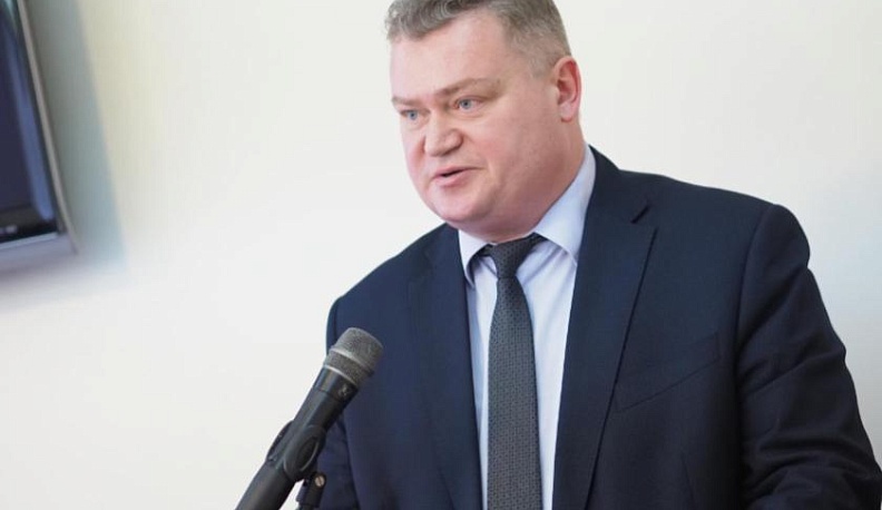 Министр внутренней политики и массовых коммуникаций Калужской области Олег Калугин поздравил членов некоммерческих организаций с их праздником