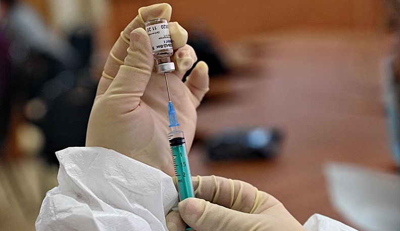 В Калужской области начали вакцинировать от коронавируса на дому