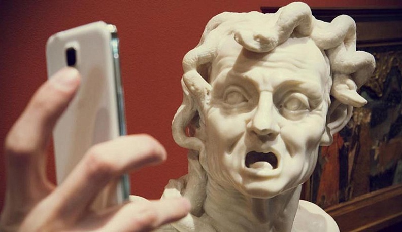 Калужские музеи проводят День музейного селфи