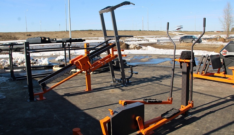 Работы по строительству спорткомплекса в сквере Волкова в Калуге завершены на 86%