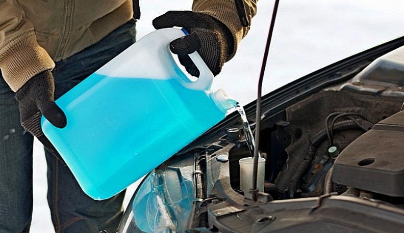 В Боровском районе изъяли контрафактную незамерзайку 