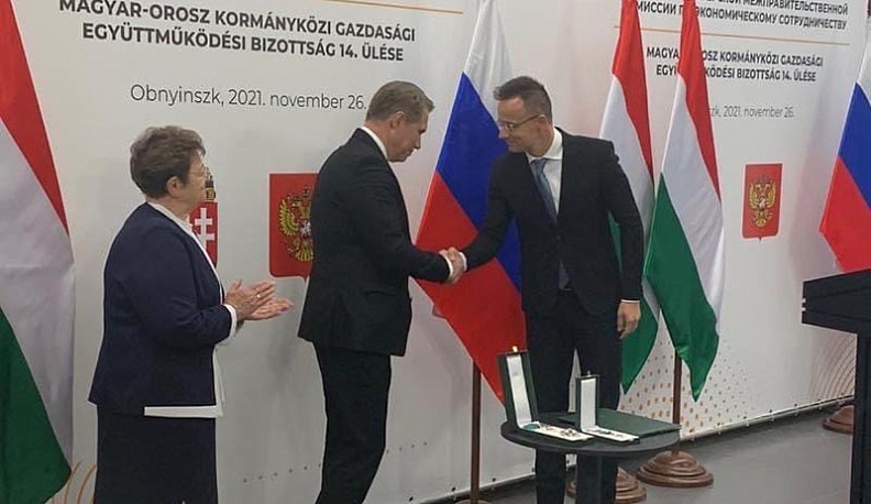 В Обнинске Михаил Мурашко получил командорский крест Венгрии