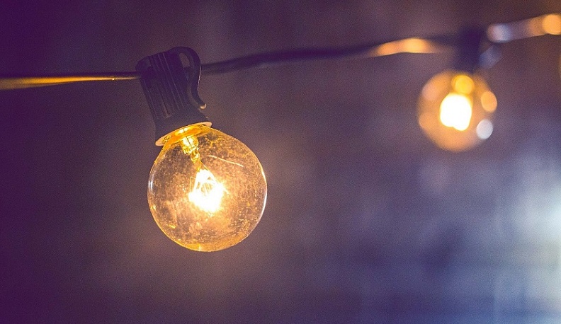 Часть Театральной улицы и четыре пригорода Калуги вновь останутся без света