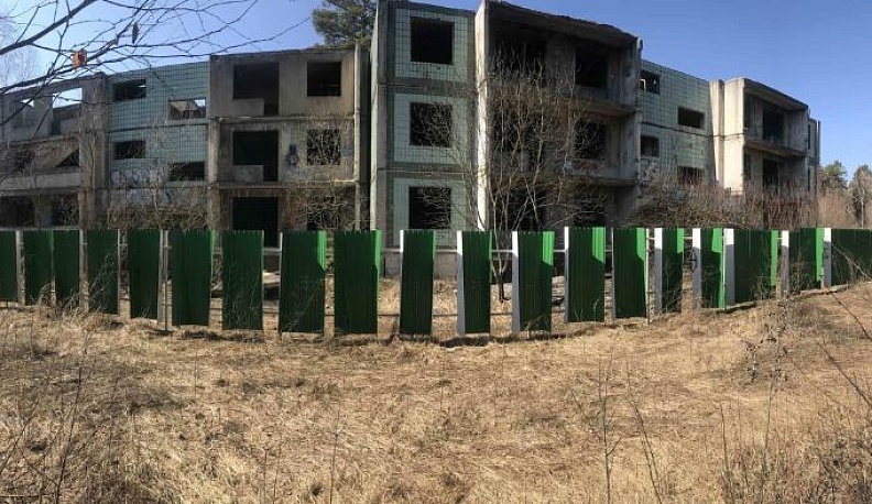 В Жуковском районе 13-летний мальчик получил тяжелые травмы на заброшенной стройке