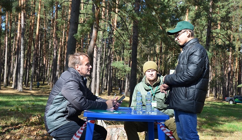 В Юхнове проходит областной конкурс школьных лесничеств