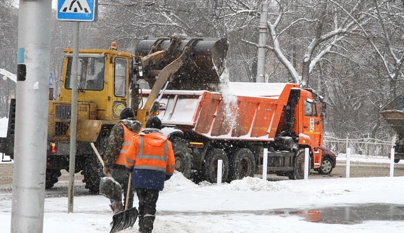 В Калуге снегоуборочная техника полностью готова к зиме